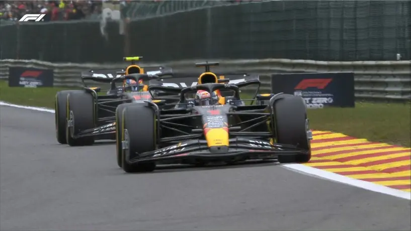 Checo Pérez termina segundo en Spa-Francorchamps; Verstappen suma otra victoria