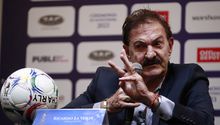 La Volpe se disculpó por no llevar a Cuauhtémoc Blanco al Mundial de 2006