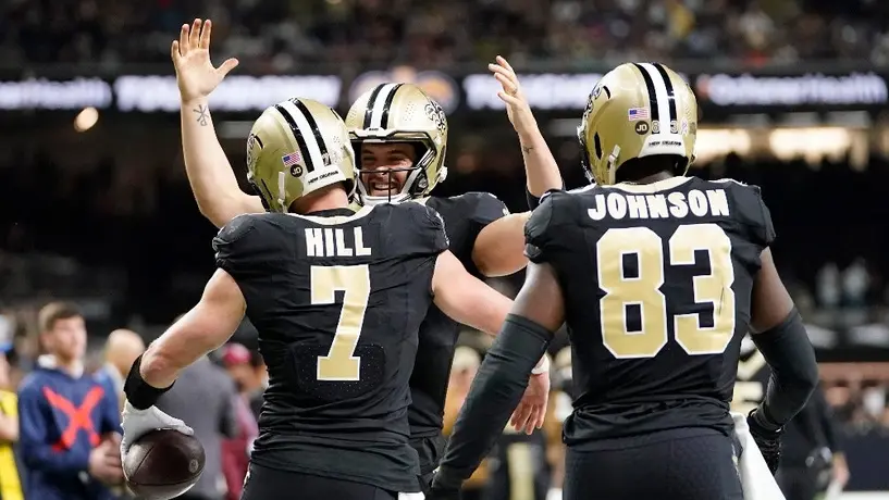 NFL: Hill aporta pase y recepción de touchdown para el triunfo de los Saints ante Bears