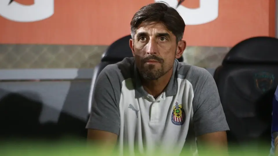 Chivas: Veljko Paunovic cede ante el interés de Almería y busca concretar su salida