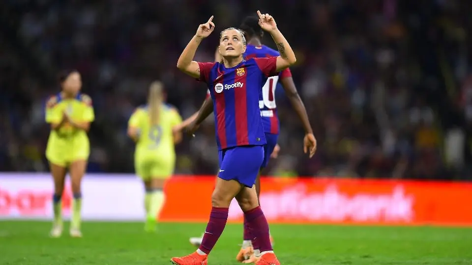 Claudia Pina, anotadora del primer gol, señaló que fue un 'lujo' jugar en el Azteca