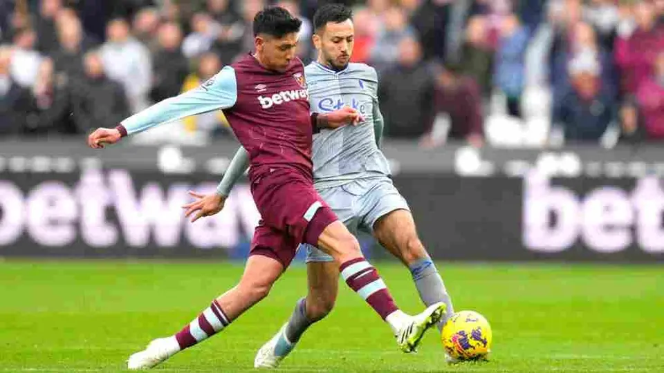 ¡Titularidad en duda! David Moyes no sabe si Edson Álvarez saldrá de inicio en Europa League