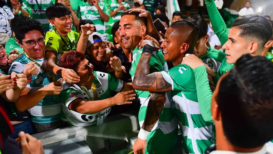 Santos Laguna goleó a Juárez y se mantiene con posibilidades de Play In