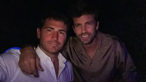 Gerard Piqué e Iker Casillas invierten en mingitorios inteligentes
