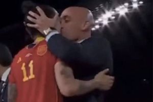 Woody Allen sobre el beso Rubiales-Hermoso: "No es que haya asesinado a alguien"