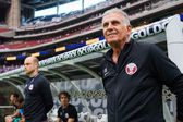 Carlos Queiroz, DT de Qatar, critica el nivel de los árbitros de la Concacaf