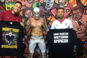 Papu Gómez y Lucas Ocampos se sumergen en la cultura de la lucha libre mexicana