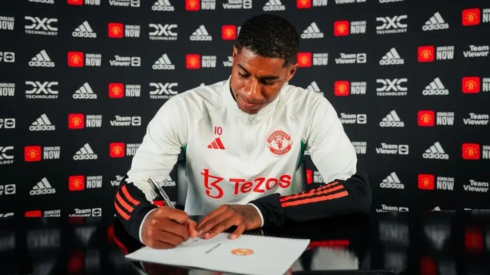 Marcus Rashford renueva con el United hasta 2028 y ganará 16 millones de libras al año