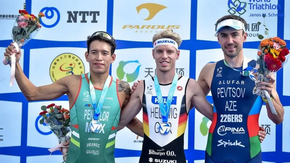 El mexicano Aram Peñaflor obtiene medalla de plata en la Copa Mundial de Triatlón