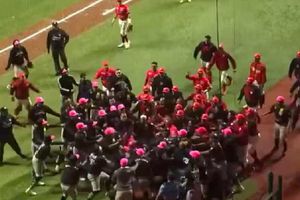LMB sanciona con multa a Diablos Rojos y Mariachis tras pelea que armaron en el diamante
