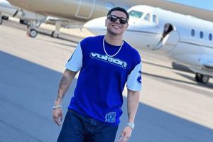 Eduin Caz, vocalista de Grupo Firme, denuncia que fue víctima de robo en Miami