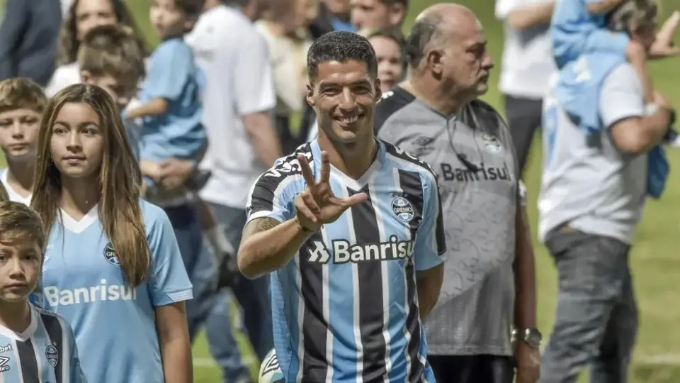 Luis Suárez acuerda su salida con Gremio y será jugador libre en diciembre