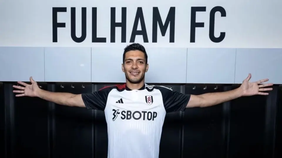 Raúl Jiménez tras llegar al Fulham: "Fue difícil cambiar de equipo en la Premier League"