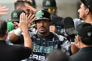 Olmecas aplastan a Diablos Rojos y empatan la serie