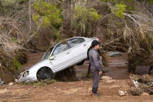 Inundaciones en Libia dejan 5 mil 200 muertos y al menos 10 mil desaparecidos