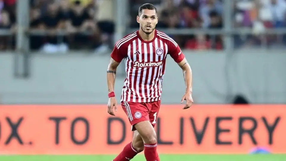 Nicolás Freire: De Pumas y Liga MX a debutar en Europa League con Olympiakos