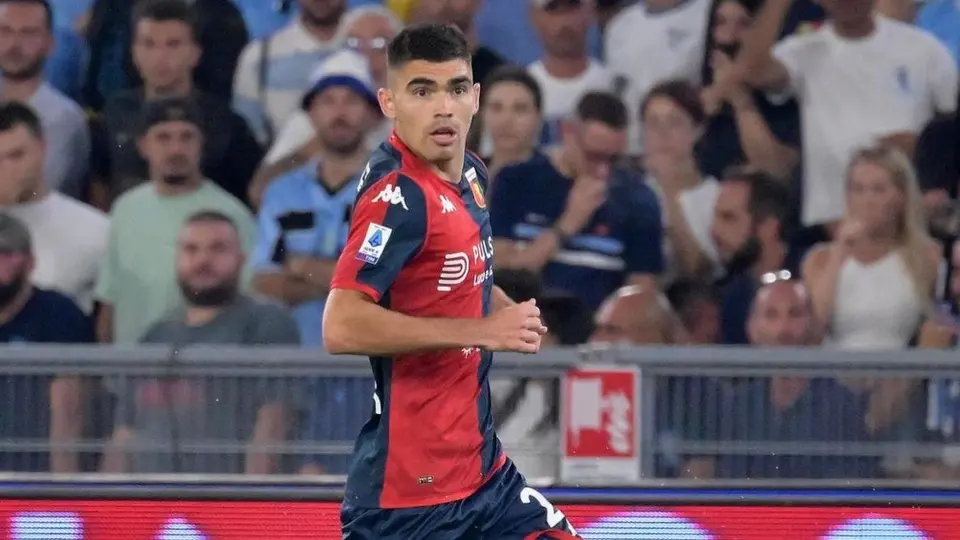 Johan Vásquez disputó los 90 minutos en la derrota del Genoa ante Torino