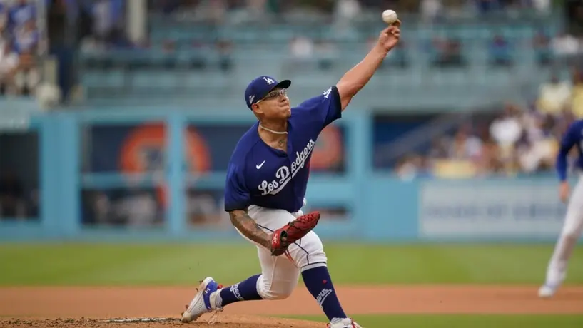 Julio Urías, con posibilidades de lanzar con Tomateros en la Liga Mexicana del Pacífico