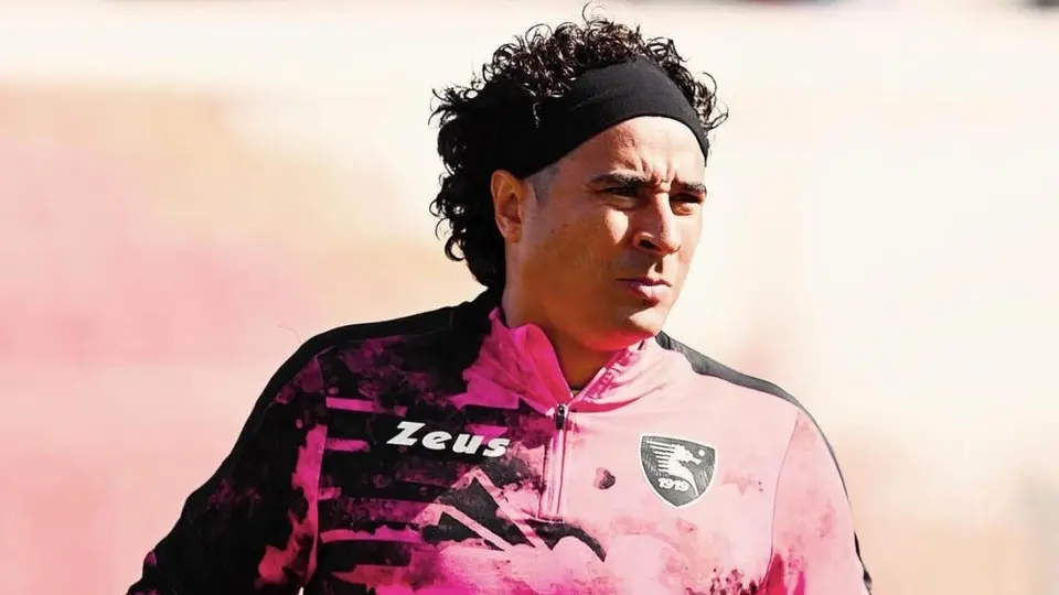 Guillermo Ochoa: Salernitana es goleado en su visita frente al Monza