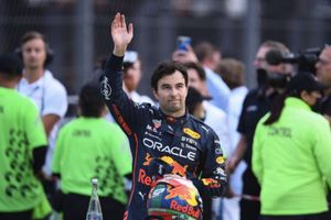 F1: Checo Pérez quedó fuera del Power Ranking por colisión con Lewis Hamilton