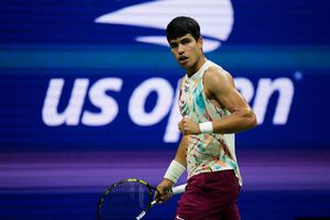 Carlos Alcaraz inicia con victoria la defensa del US Open