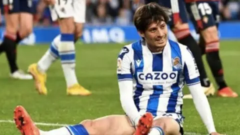 David Silva analiza el retiro después de sufrir una aparatosa lesión en la rodilla