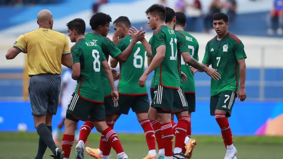 ¿Cuántas medallas ha ganado México en futbol varonil de Juegos Centroamericanos y del Caribe?