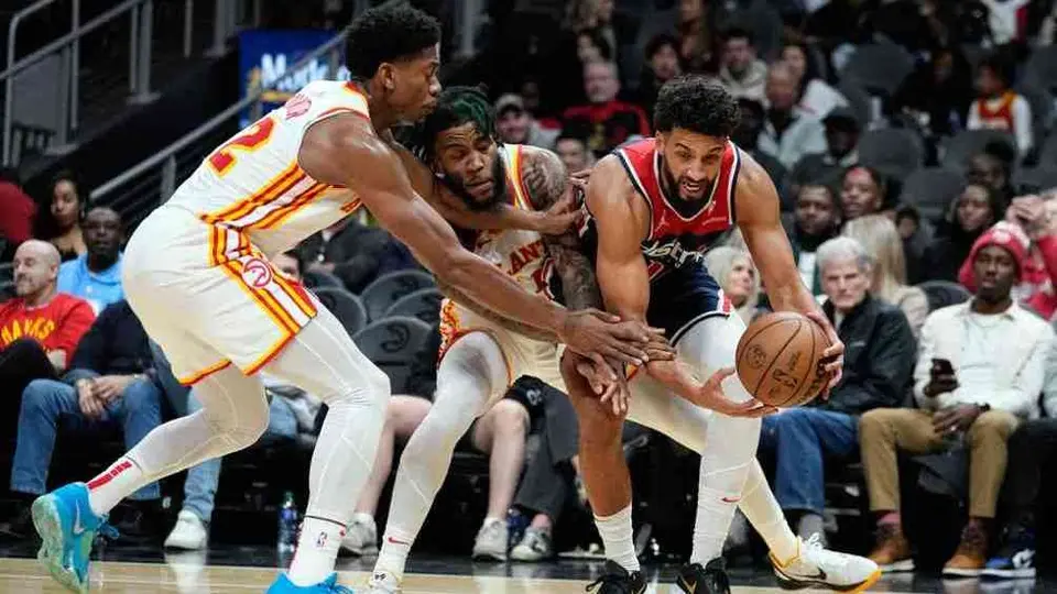Jugadores de los Atlanta Hawks probaron el pan de muerto y sus reacciones fueron memorables