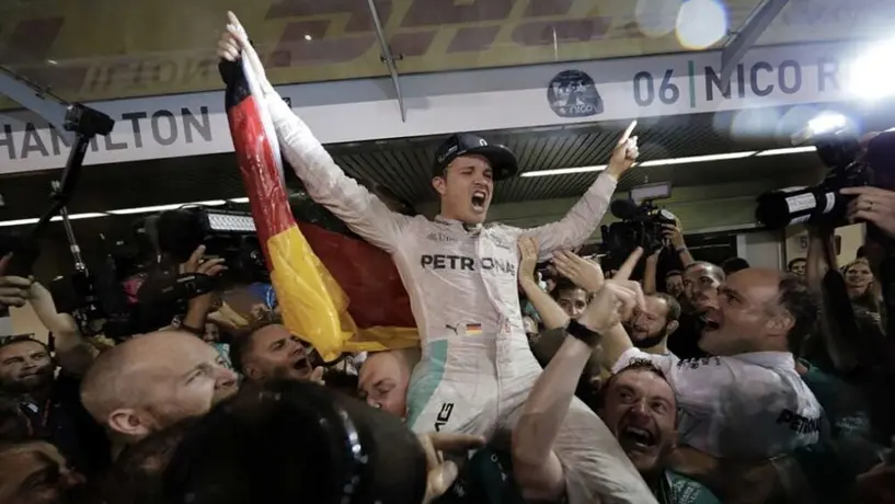 Nico Rosberg elogió a Checo Pérez y mandó 'dardo' a Red Bull: "Apóyenlo como a Max"