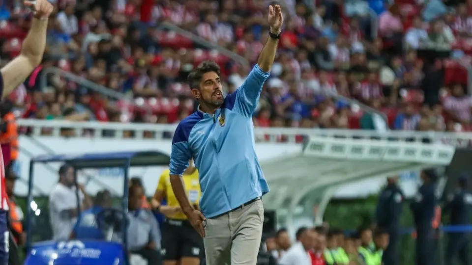 Paunovic asegura que Chivas peleará por el título: 'Yo estoy aquí para ganar'