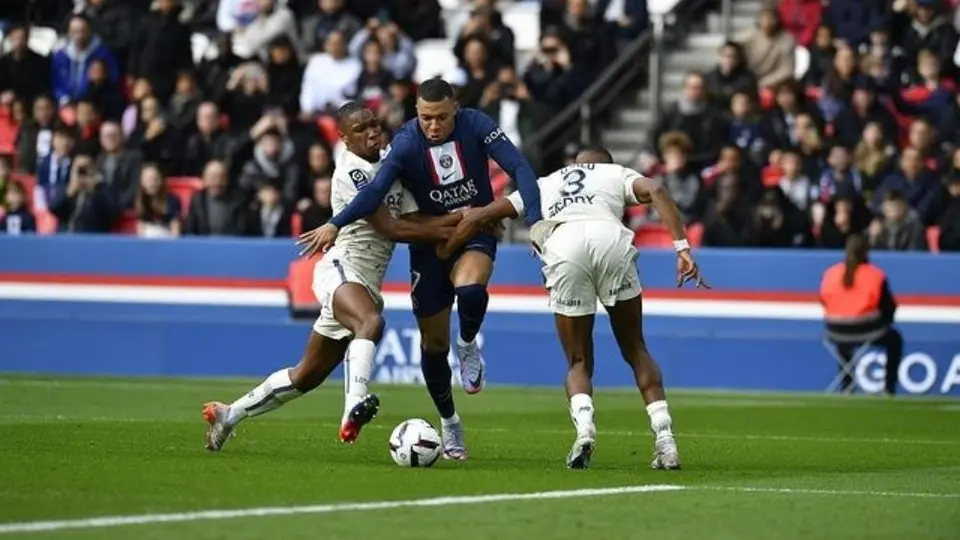 Nasser al-Khelaifi aclara el tema Mbappé con PSG: 'El mejor jugador del mundo no saldrá libre'
