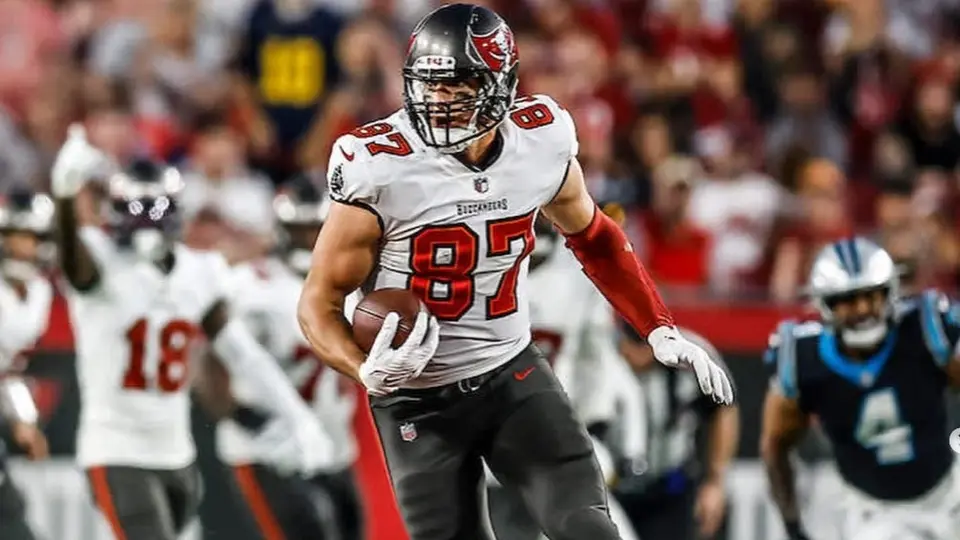 Gronkowski se ofrece para el equipo de flag football en los Juegos Olímpicos de Los Ángeles 2028