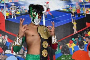 HellBoy vence a Rey Espectro y retiene el Campeonato de México