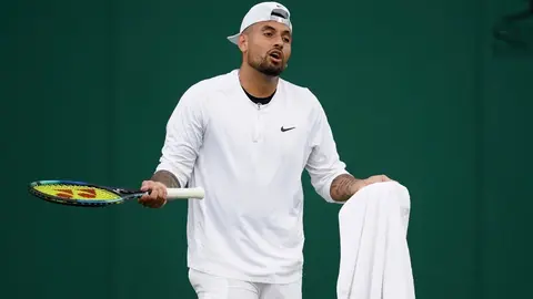 Nick Kyrgios se retira de Wimbledon por una lesión en la muñeca