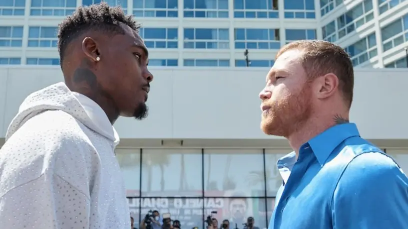 Canelo Álvarez previo a la pelea contra Charlo: "Para mí es un honor estar aquí"