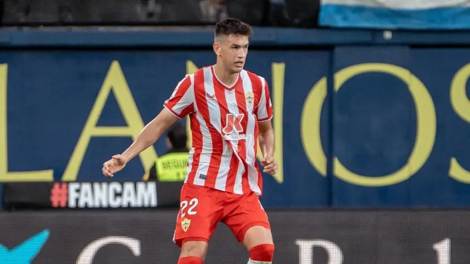 César Montes: Almería empata contra el Valencia en la Jornada 6 de LaLiga