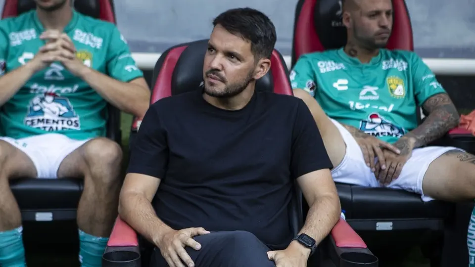 Nicolás Larcamón no quiso dar excusas tras la derrota de León ante Cruz Azul