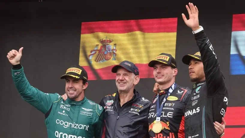 Red Bull: Helmut Marko asegura que solo Fernando Alonso puede vencer a Verstappen
