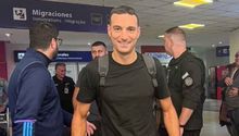 ¡Vaya recibimiento! Lionel Scaloni es ovacionado en el aeropuerto de Argentina