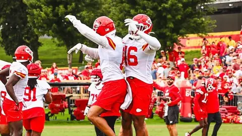 Fan de los Kansas City Chiefs es acusado tras robar un banco con un arma