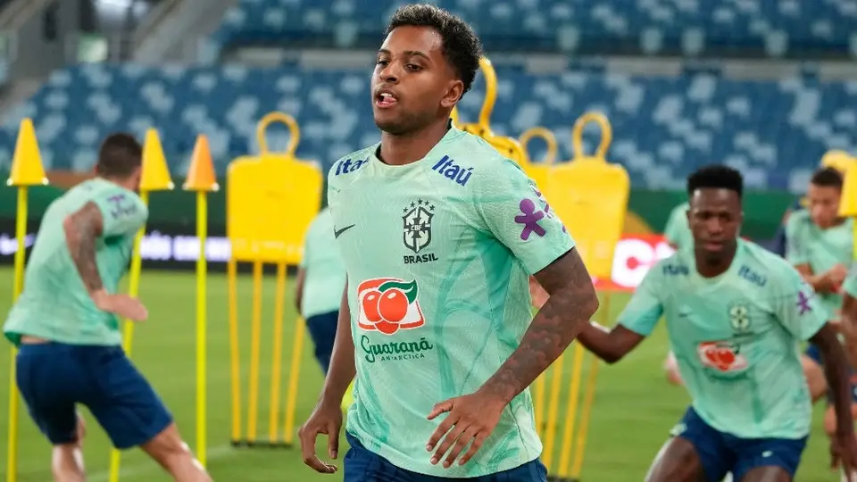 Rodrygo confiesa que no le gusta jugar de '9', aunque en el Real Madrid tiene que hacerlo