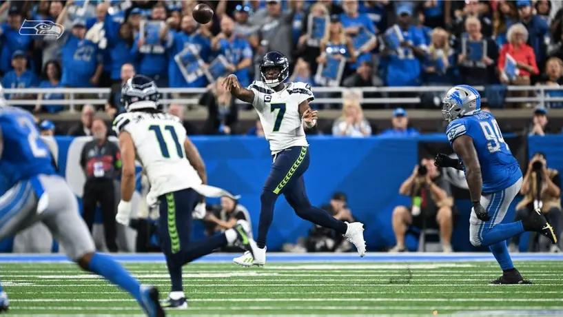 Geno Smith lanzó dos pases de anotación y consiguió la victoria ante los Lions
