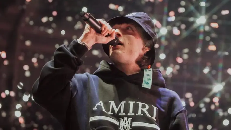 ¿Le quedó grande el Foro Sol? Peso Pluma en CDMX cuenta con cientos de boletos disponibles