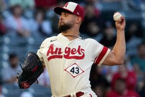 ¡Sigue imparable! Patrick Sandoval brilla en la victoria de los Angels contra los Yankees