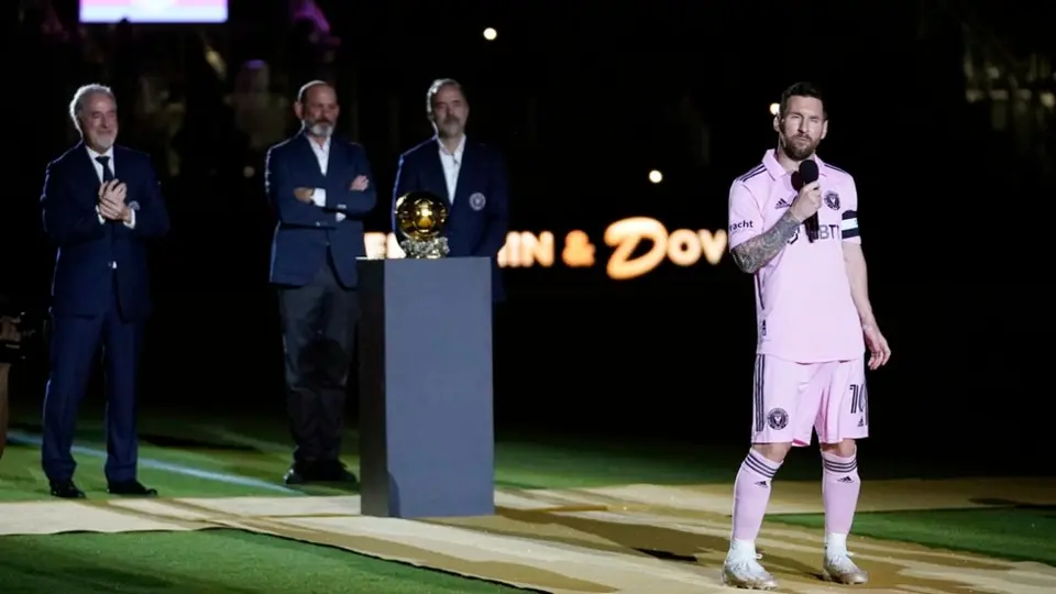 Lionel Messi promete un 2024 mejor para el Inter Miami en su homenaje por su Balón de Oro