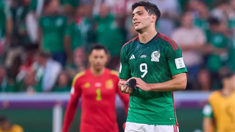 ¡Con su familia dentro! Raúl Jiménez sufrió asalto en su casa de Inglaterra y esto se sabe