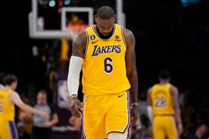 Bronny James, hijo de LeBron, sufre un paro cardíaco durante un entrenamiento en USC