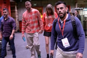 Taylor Swift demuestra que está enamorada de Travis Kelce en sus conciertos