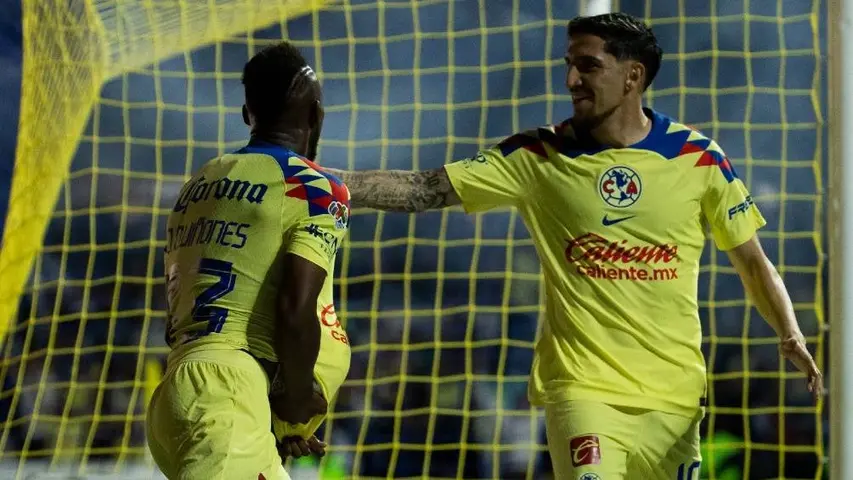 Julián Quiñones se sobrepone a error arbitral y brilla con gol en su debut en América | MIGUEL PONTÓN