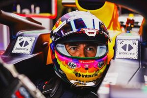 Checo Pérez y Red Bull acuerdan negociar una extensión de contrato
